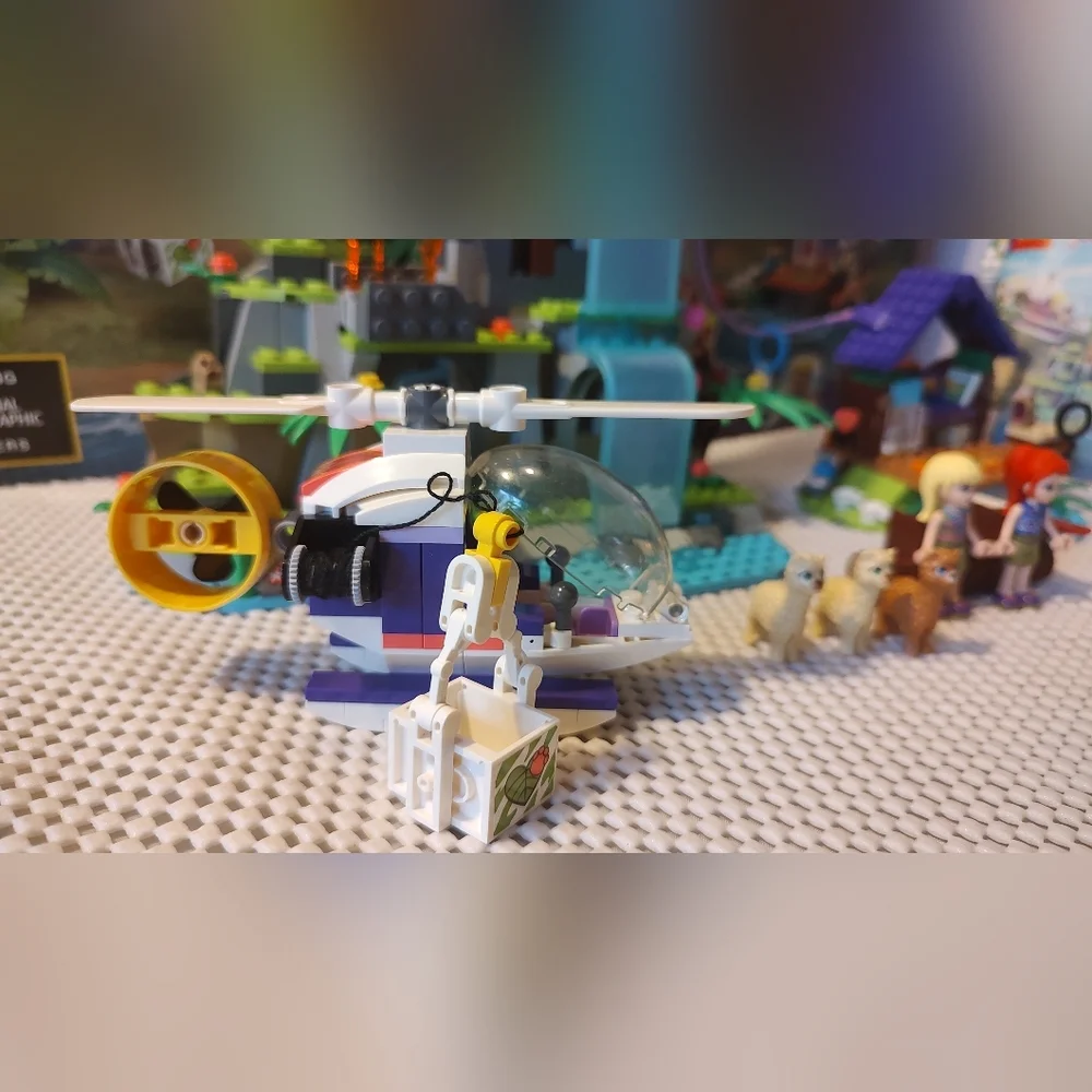 LEGO Friends 41432 Alpaca Mountain Jungle Rescue  Building Toy Complete